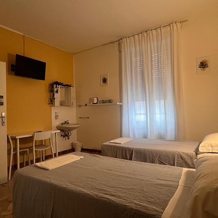 צ'זאנו בוסקונה Hotel Parini מראה חיצוני תמונה