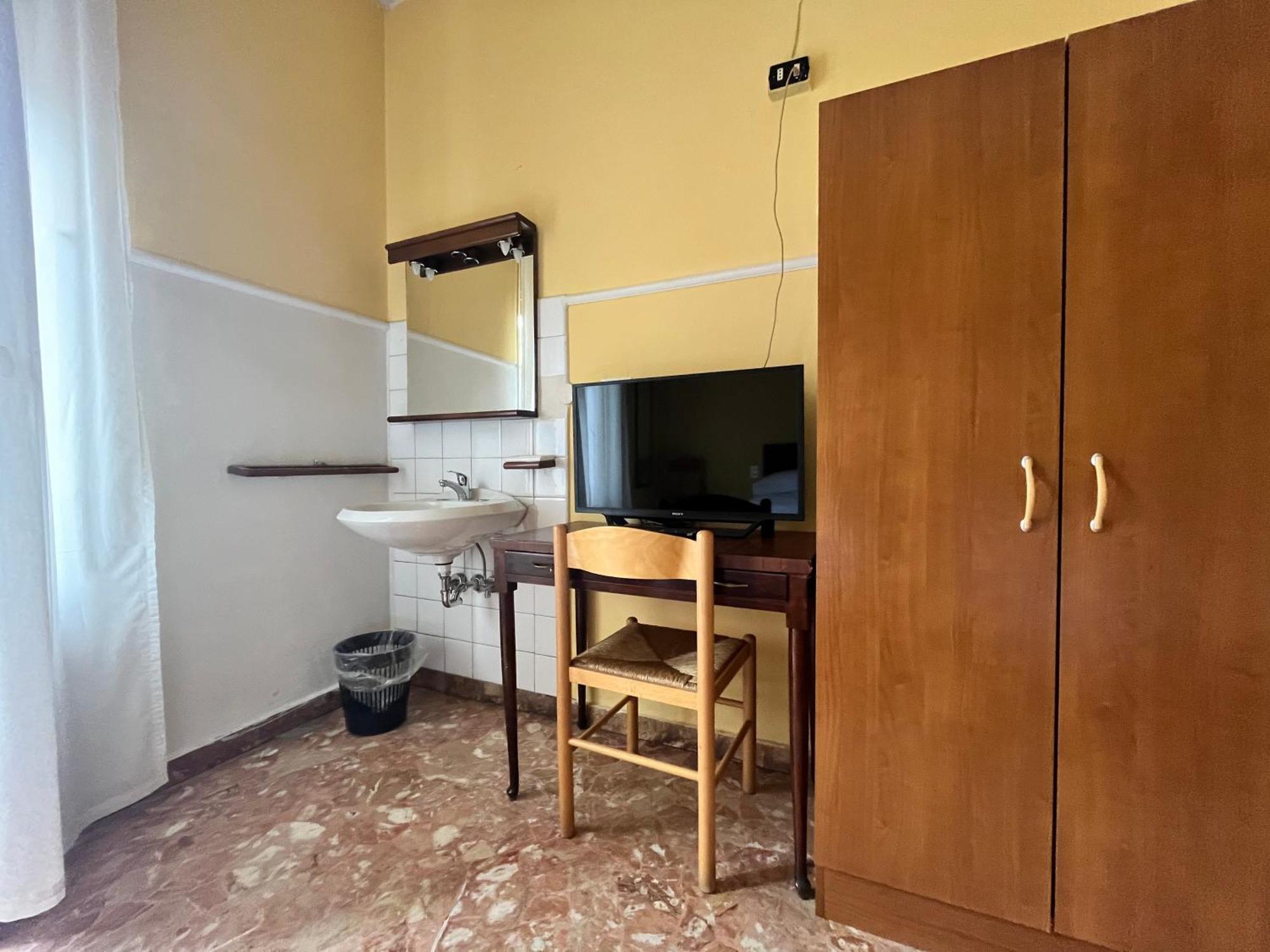 צ'זאנו בוסקונה Hotel Parini מראה חיצוני תמונה