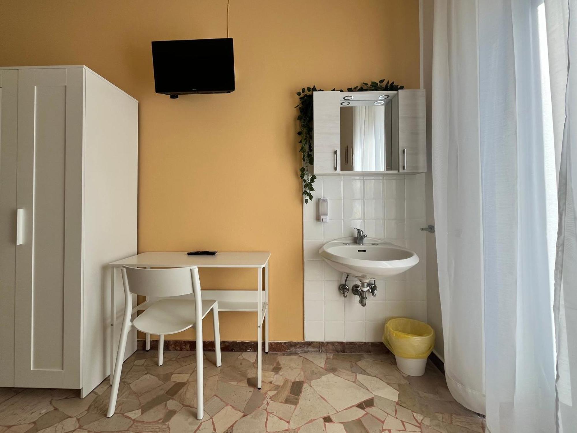 צ'זאנו בוסקונה Hotel Parini מראה חיצוני תמונה